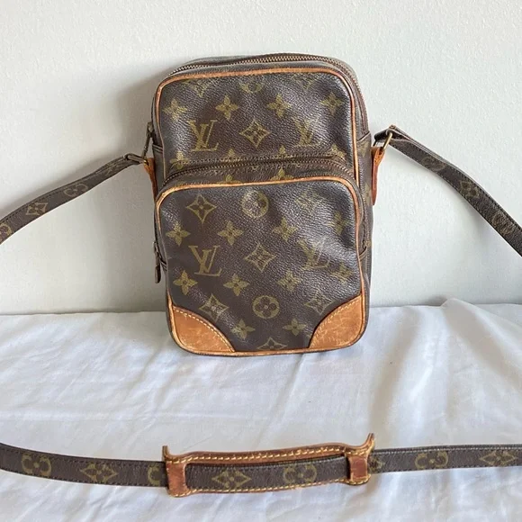 LOUIS VUITTON Monogram Vintage Crossbody Amazone Amazon Nile St. Cloud Bag Purse - Picture 1 of 9
